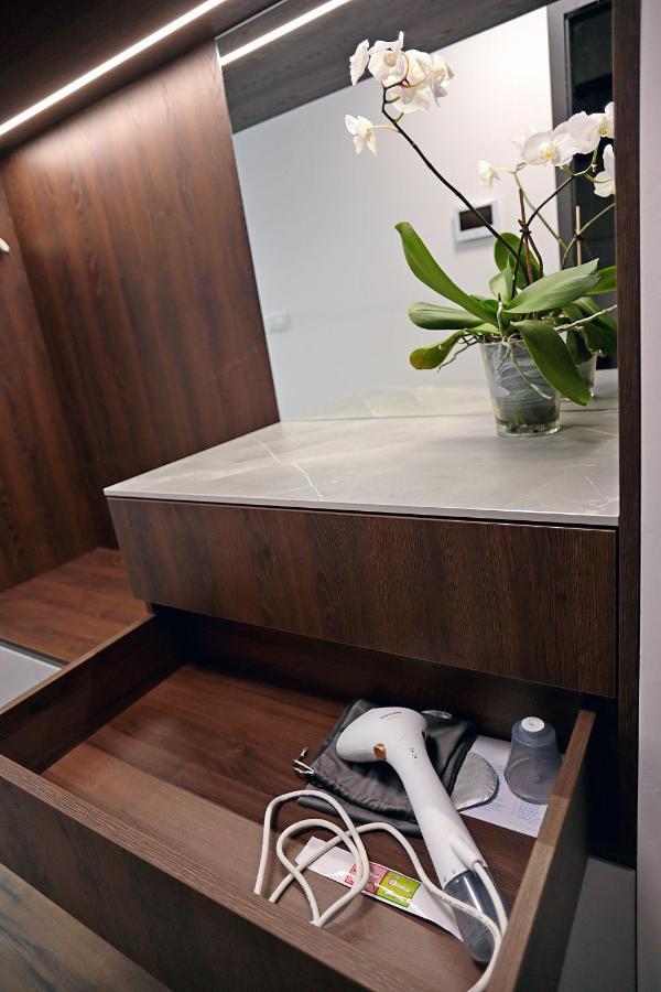 Modern Apartment Near The City Centre Urban บราติสลาวา ภายนอก รูปภาพ
