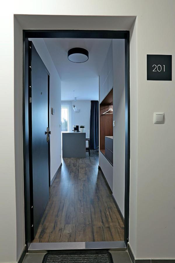 Modern Apartment Near The City Centre Urban บราติสลาวา ภายนอก รูปภาพ