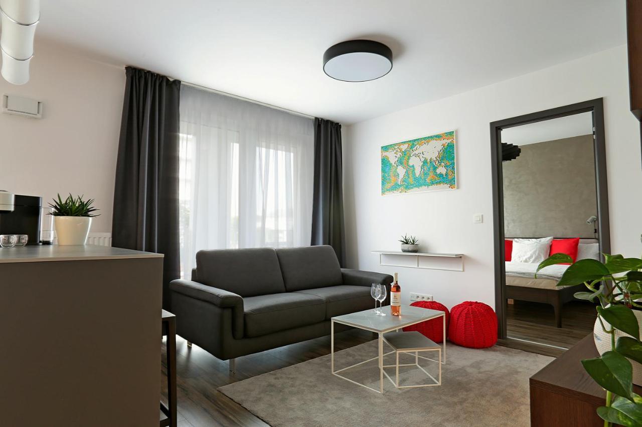 Modern Apartment Near The City Centre Urban บราติสลาวา ภายนอก รูปภาพ